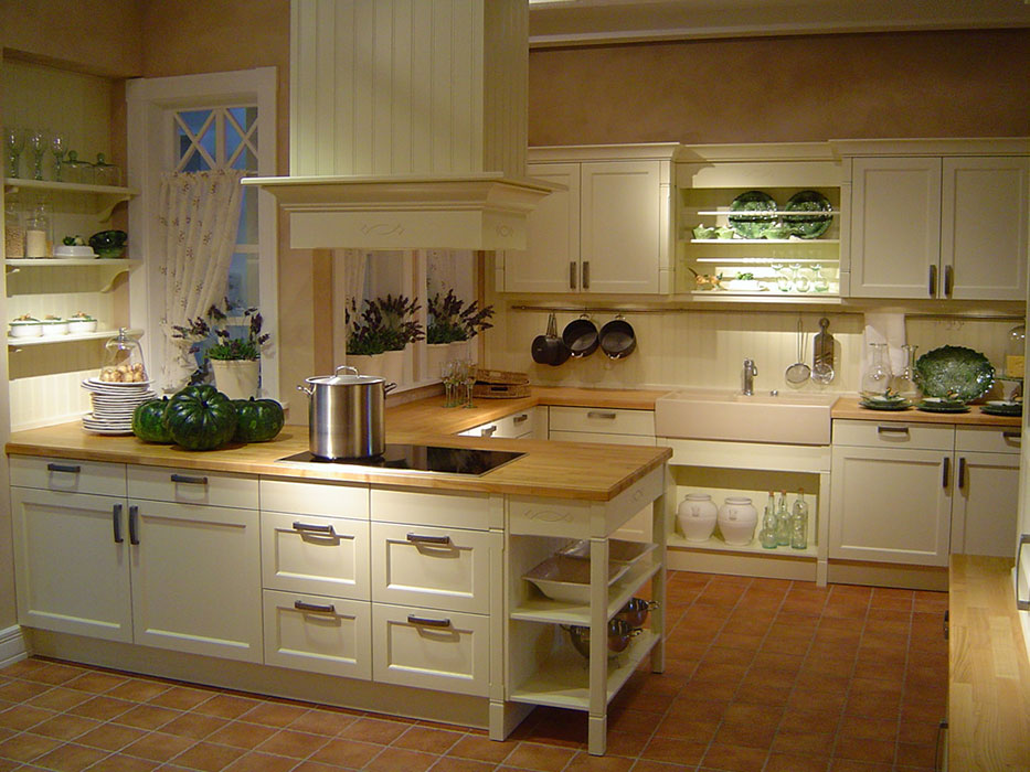 lake-kitchen-cabinet-1